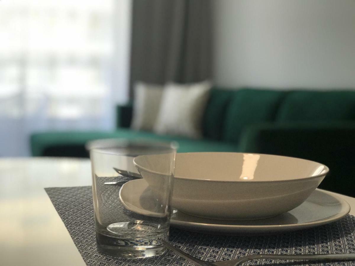 New Modern Urban Apartment Братислава Экстерьер фото