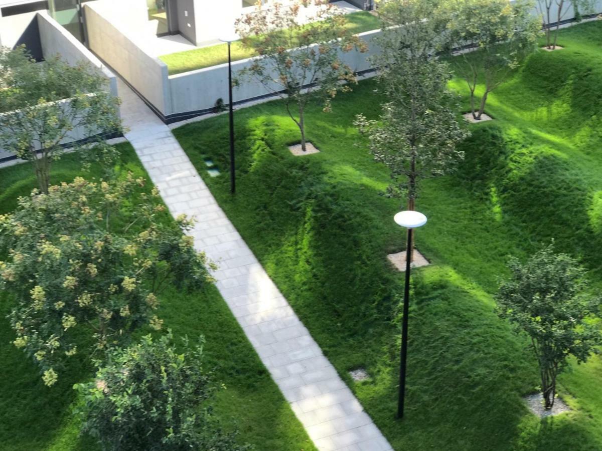 New Modern Urban Apartment Братислава Экстерьер фото